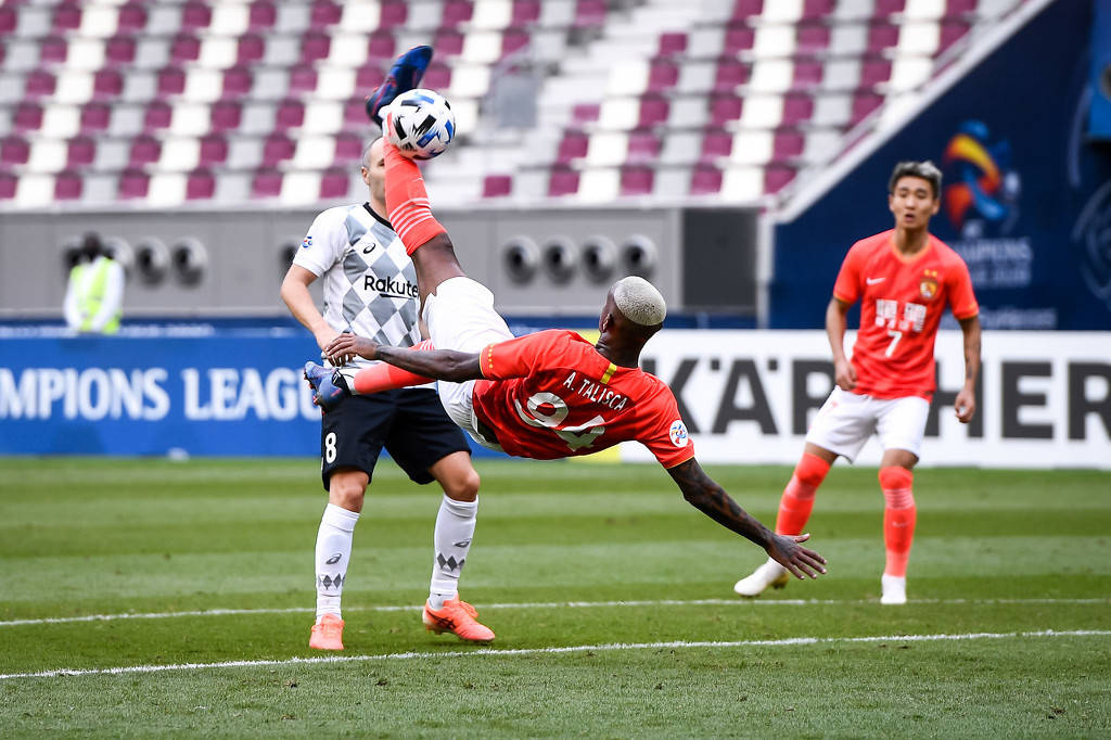 包含浙江稠州训练开放日，关键时刻单刀错失引欢呼，亚冠在即，身体对抗强度拉满的词条