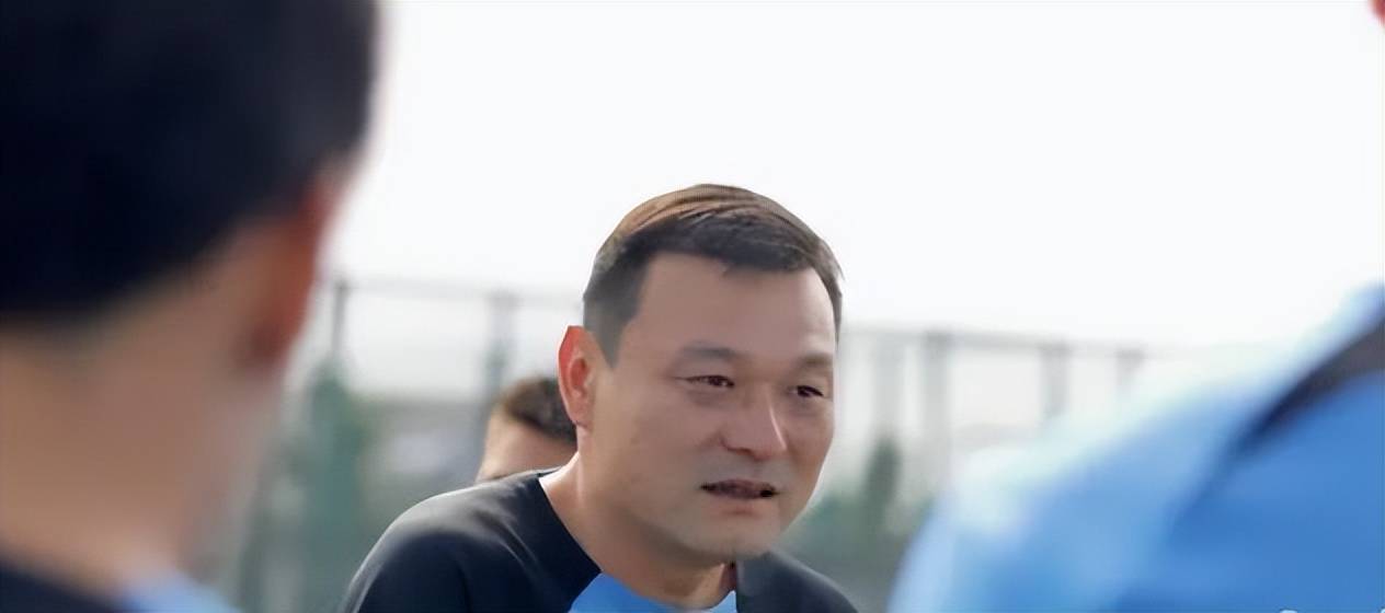 赛后武汉三镇调整名单以备NBA总决赛，官宣签约环节打磨，气氛紧张，球探报告显示潜力的简单介绍